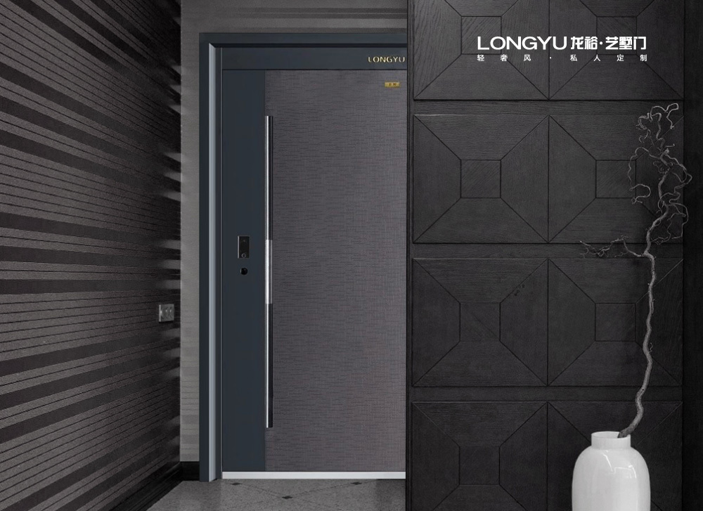 龍?jiān)?>
                    </div>
                    <div   id=